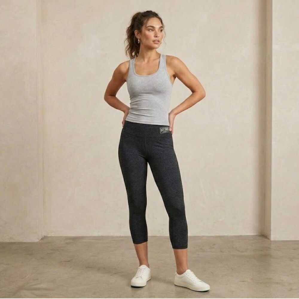 Victoria's Secret Women's Grey Capri Leggings